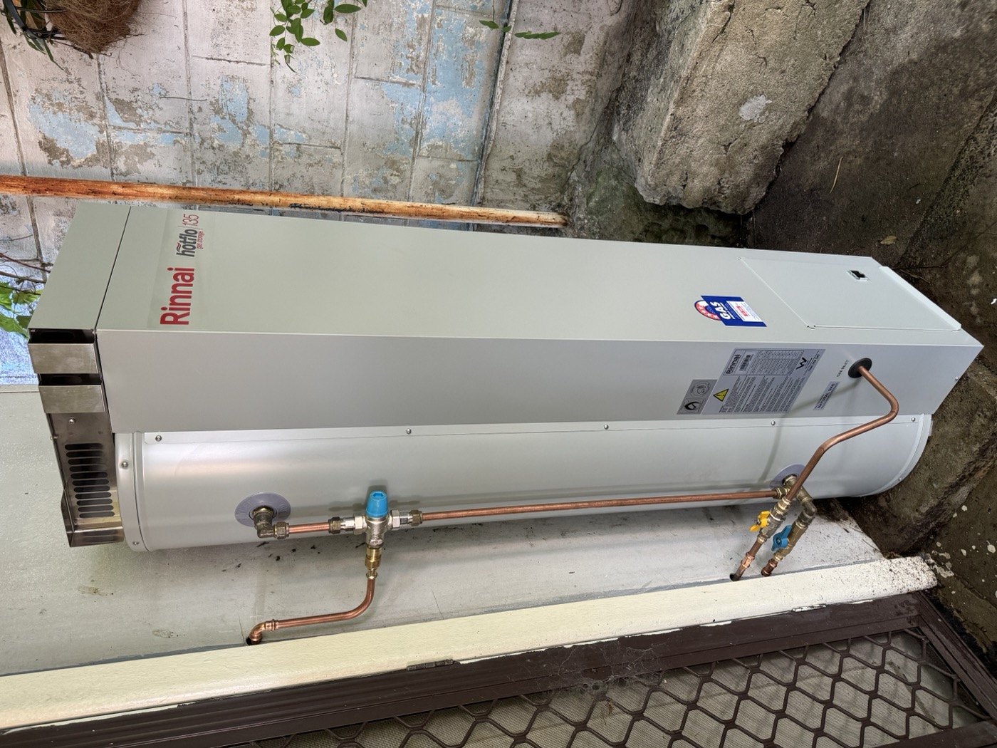 Heat pump hot water system installation Eastern Suburbs Sydney